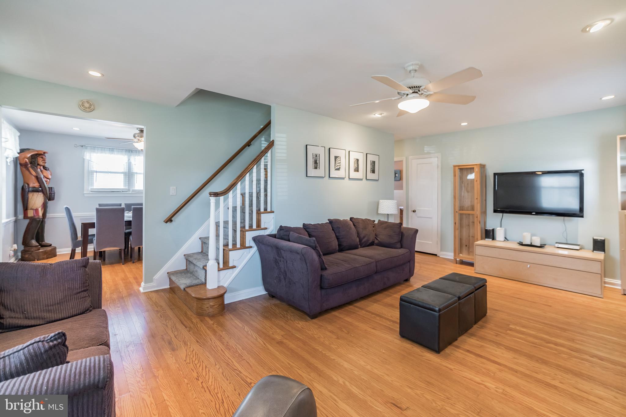 1502 Dorchester Road Havertown, PA 19083 - Photo 7 of 28 Living Room