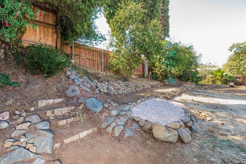 717 Hackberry Place Fallbrook, CA 92028 - Photo 22 of 25