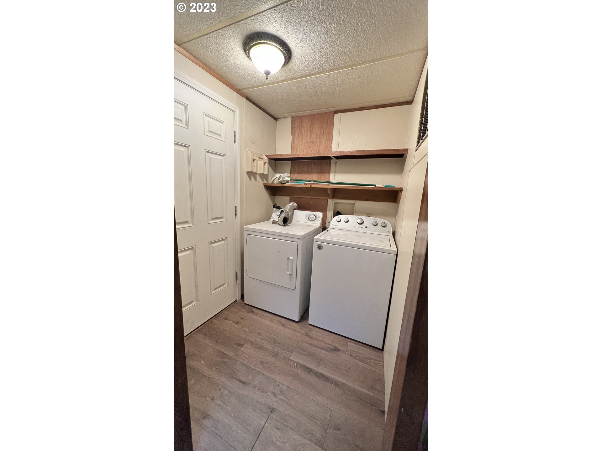 1236 South Toutle Road Toutle, WA 98649 - Photo 31 of 39 a utility room with dryer and washer