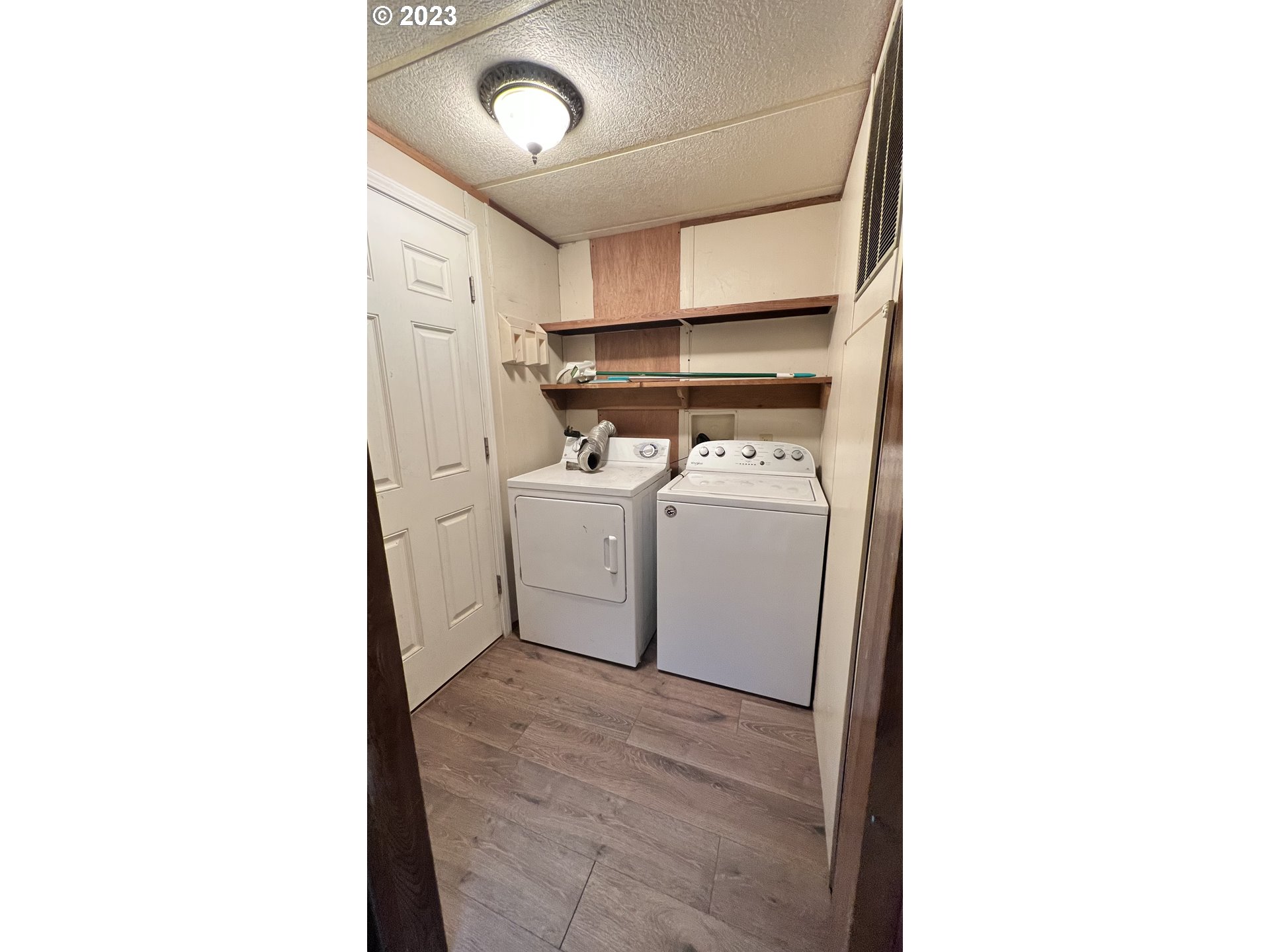 1236 South Toutle Road Toutle, WA 98649 - Photo 32 of 39 a utility room with dryer and washer