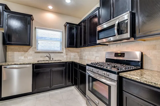 $2,400 | 9901 Fox Squirrel Trail, McKinney, TX 75071