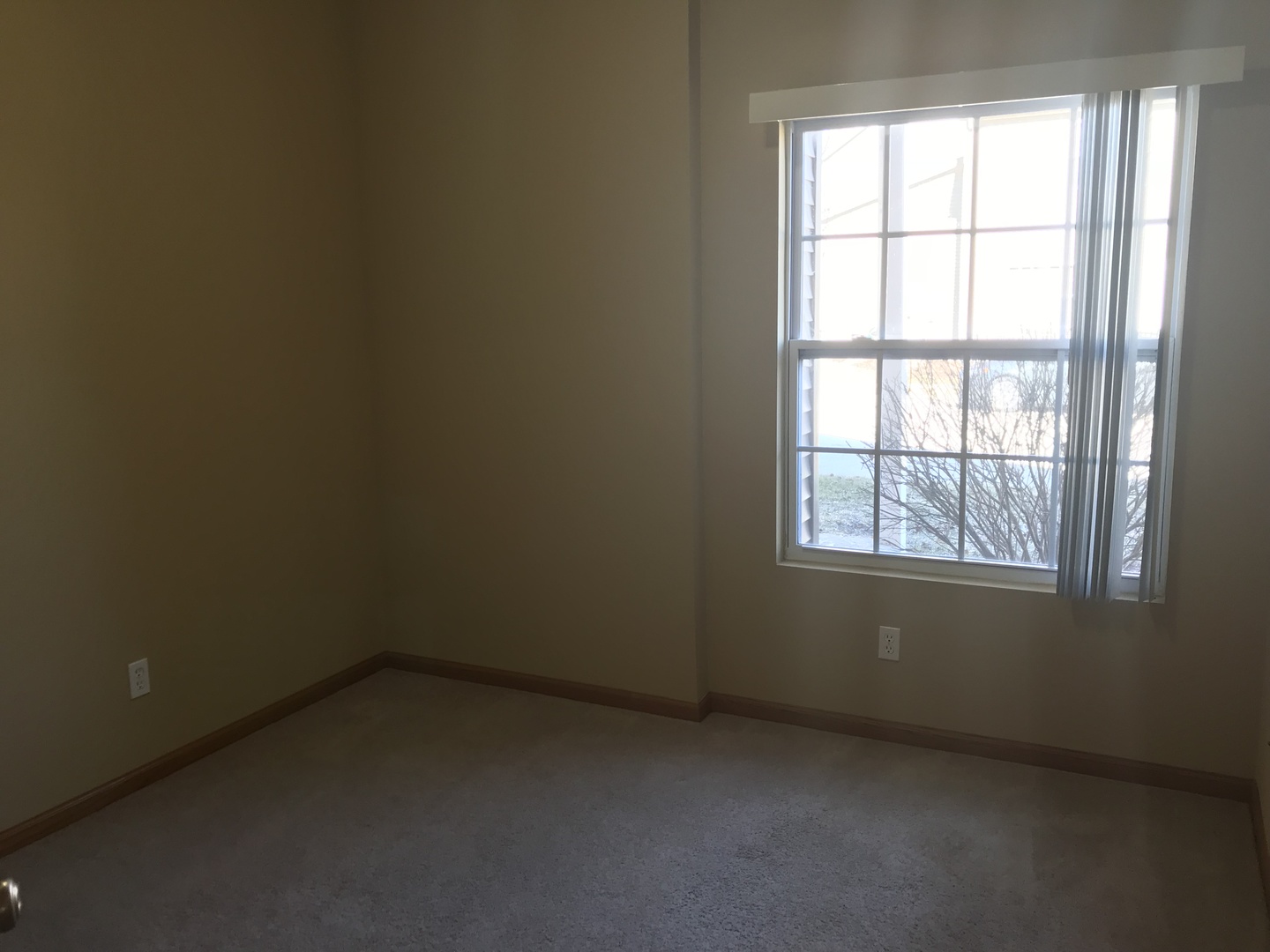 562 Clayton Circle Sycamore, IL 60178 - Photo 10 of 14