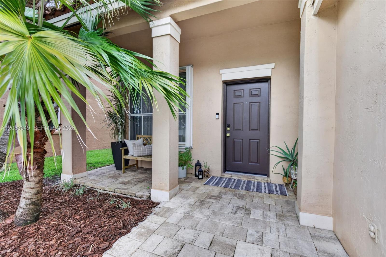 820 Falling Water Road Weston, FL 33326 - Photo 3 of 56 Gallery Image 3