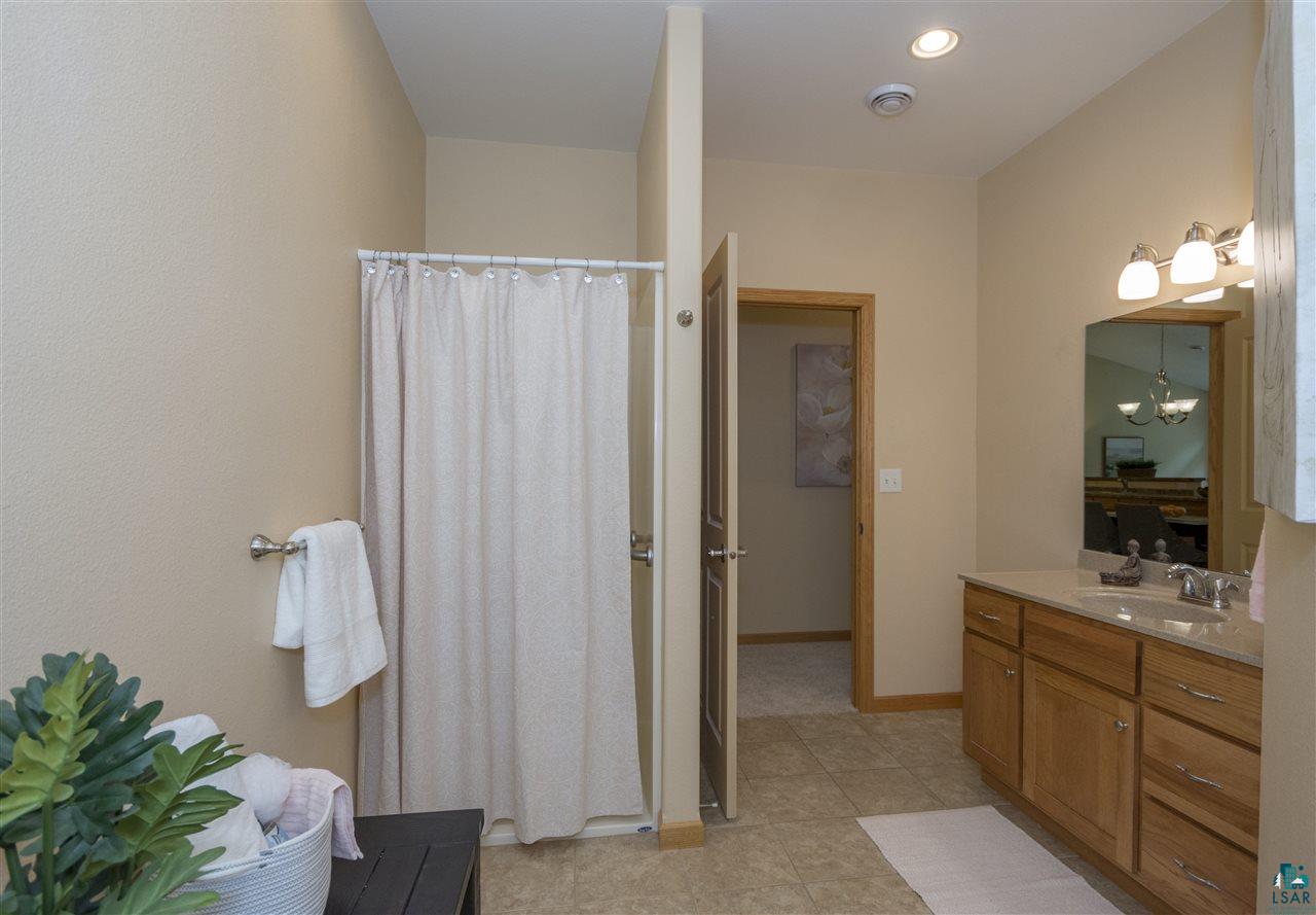 4029 Haines Road Hermantown, MN 55811 - Photo 11 of 13 Guest Bath.