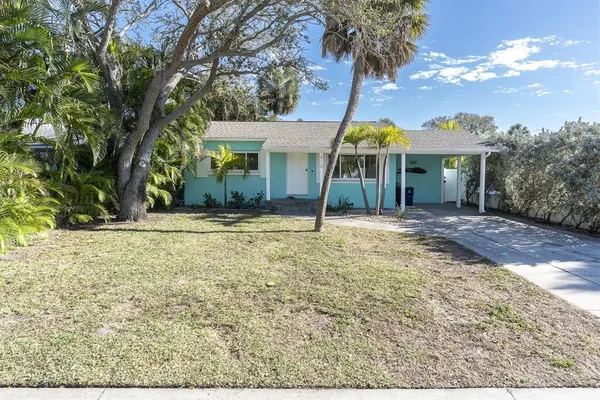 $3,200 | 518 77th Avenue, St. Pete Beach, FL 33706