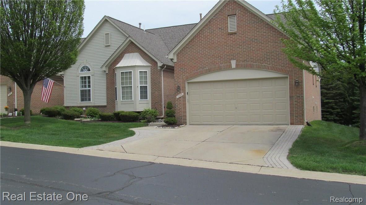 1000 Churchill Circle, Unit 17 Rochester, MI 48307 - Photo 1 of 36 001.JPG