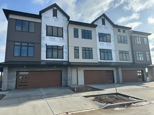 $599,900 | 385 Satori Trail, Kimberly, WI 54136