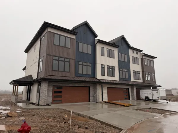 $599,900 | 385 Satori Trail, Kimberly, WI 54136