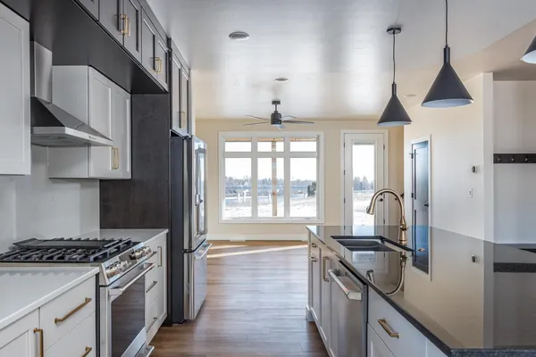 $599,900 | 385 Satori Trail, Kimberly, WI 54136