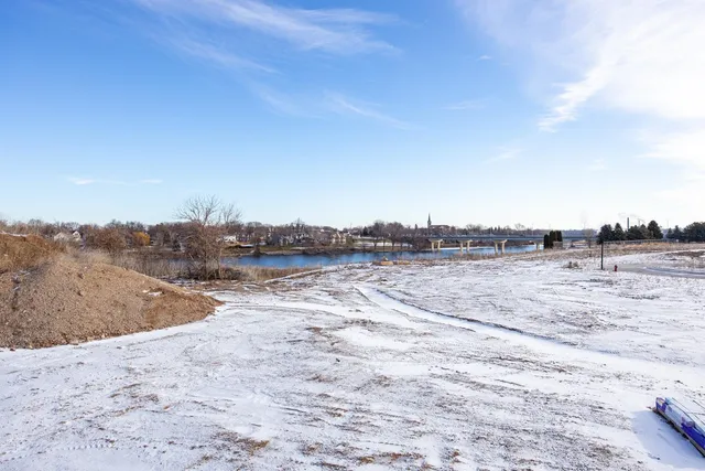 $599,900 | 385 Satori Trail, Kimberly, WI 54136