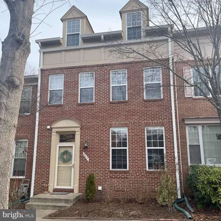 $3,700 | 6117 Donival Square, Alexandria, VA 22315
