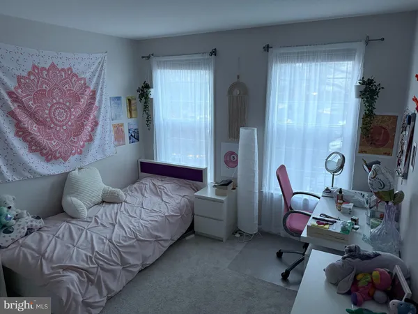 $3,700 | 6117 Donival Square, Alexandria, VA 22315