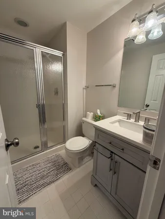 $3,700 | 6117 Donival Square, Alexandria, VA 22315