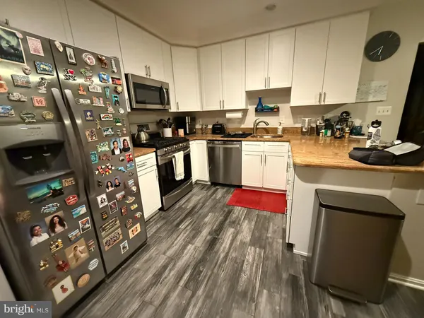 $3,700 | 6117 Donival Square, Alexandria, VA 22315