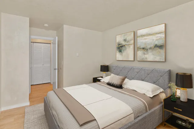 a view of a livingroom with washer and dryer