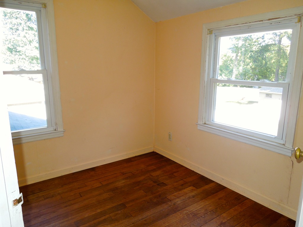 115 Donbray Road Springfield, MA 01119 - Photo 11 of 14 Gallery Image 11