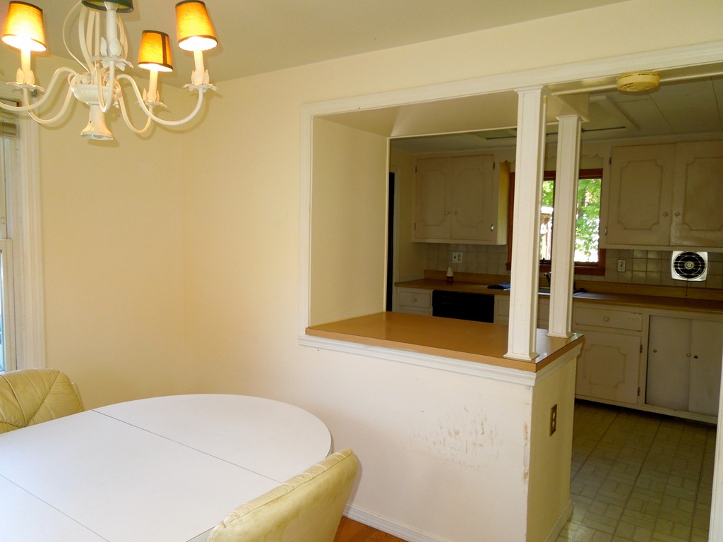 115 Donbray Road Springfield, MA 01119 - Photo 4 of 14 Gallery Image 4