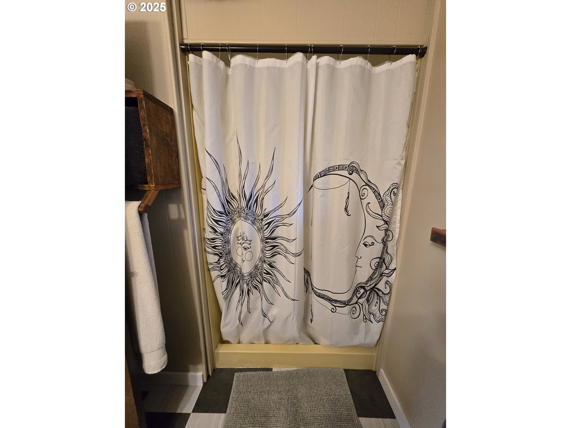 1475 Green Acres Road Eugene, OR 97408 - Photo 7 of 17 a view of a door with a white curtain