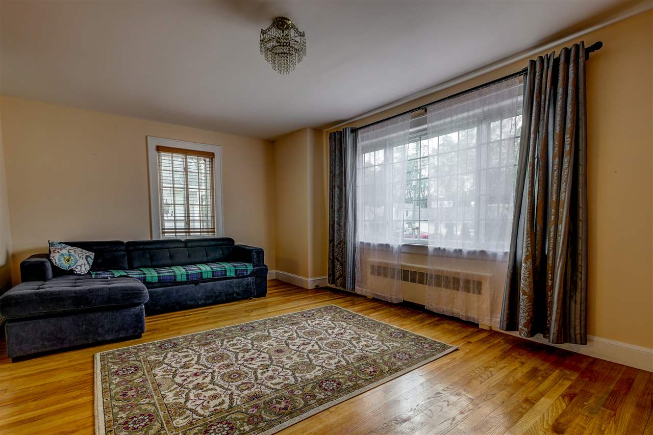 322 South Mammoth Road Manchester, NH 03109 - Photo 9 of 40 Gallery Image 9