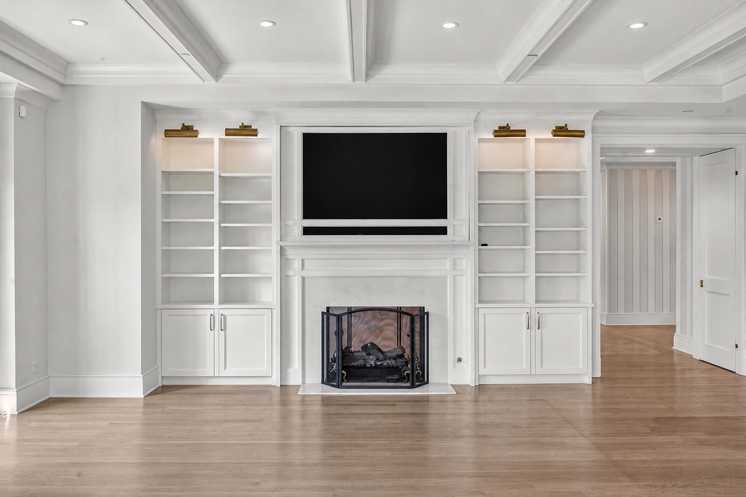 727 North McKinley Road, Unit 100 Lake Forest, IL 60045 - Photo 5 of 37