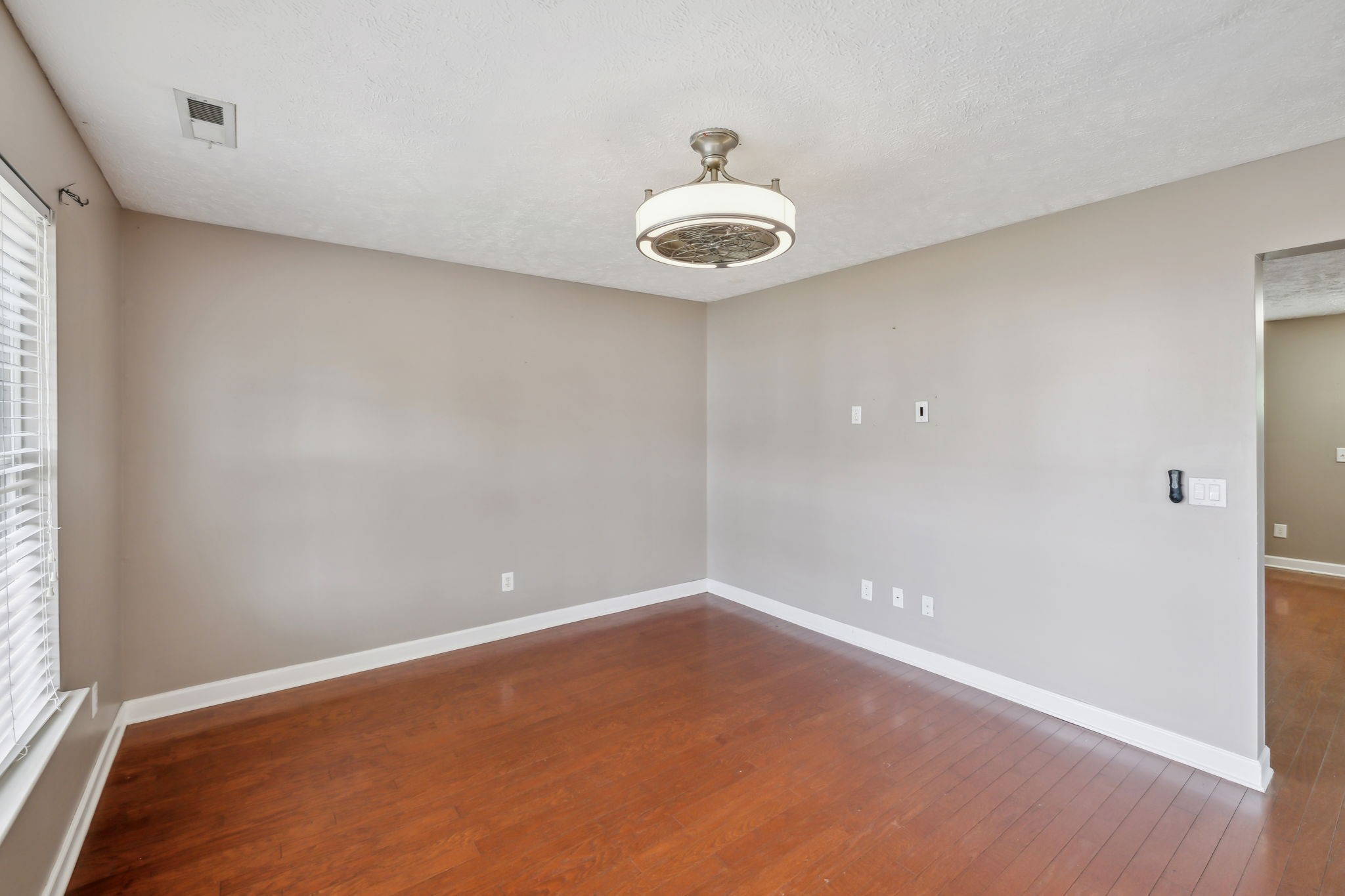 325 Golfview Lane Springfield, TN 37172 - Photo 14 of 51 a view of a room with an empty space and a window