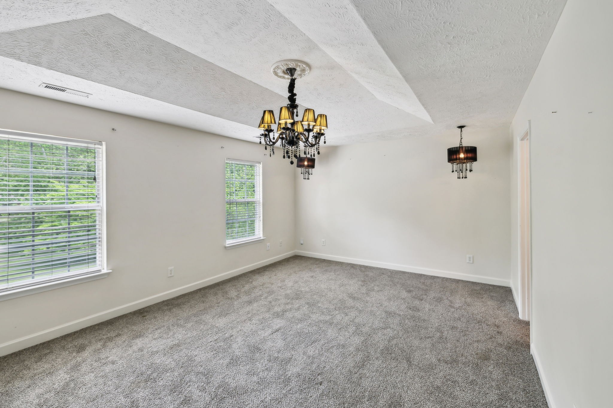 325 Golfview Lane Springfield, TN 37172 - Photo 35 of 51 a view of livingroom with window