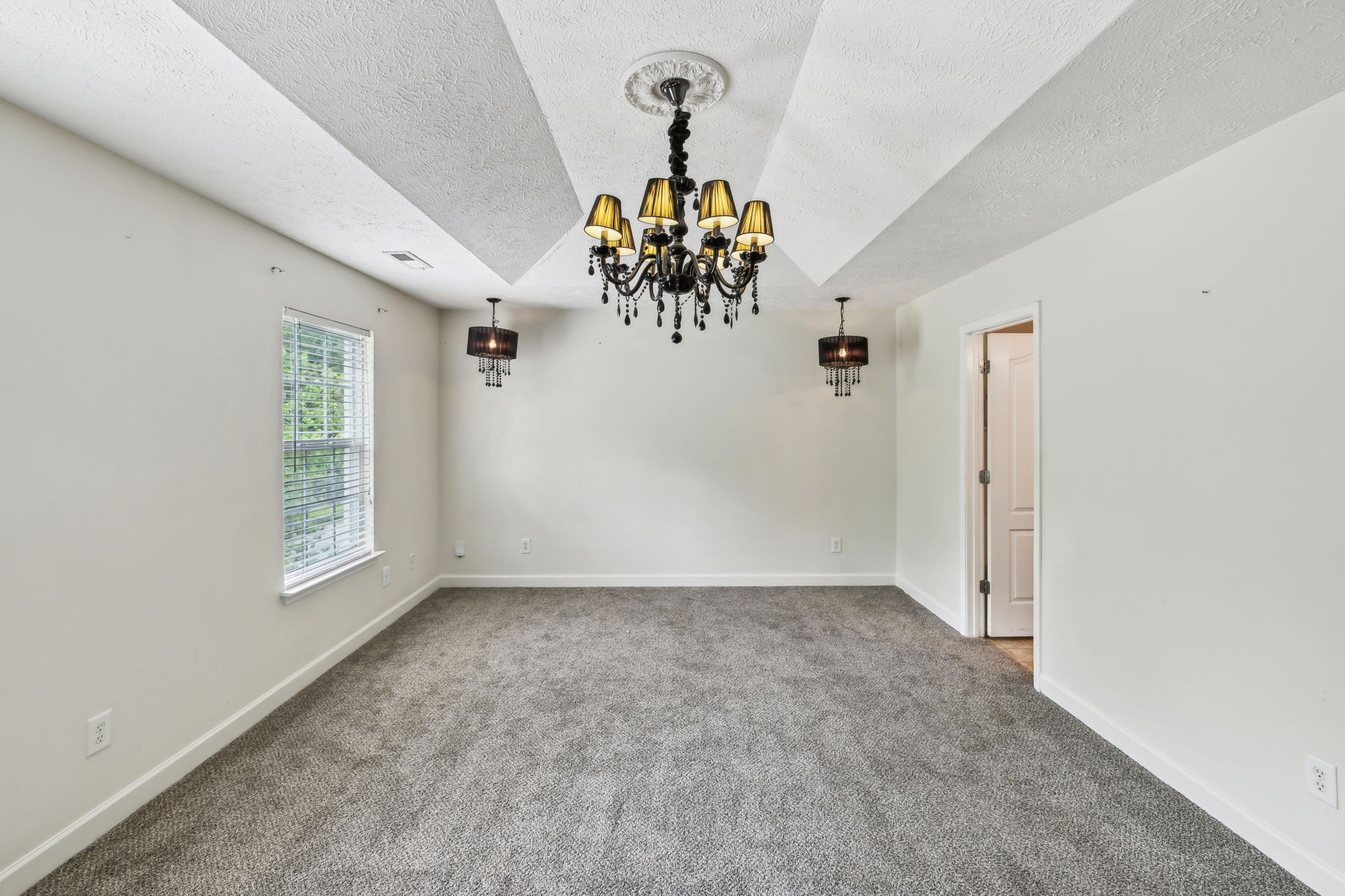 325 Golfview Lane Springfield, TN 37172 - Photo 37 of 51 a view of a chandelier in big room and chandelier
