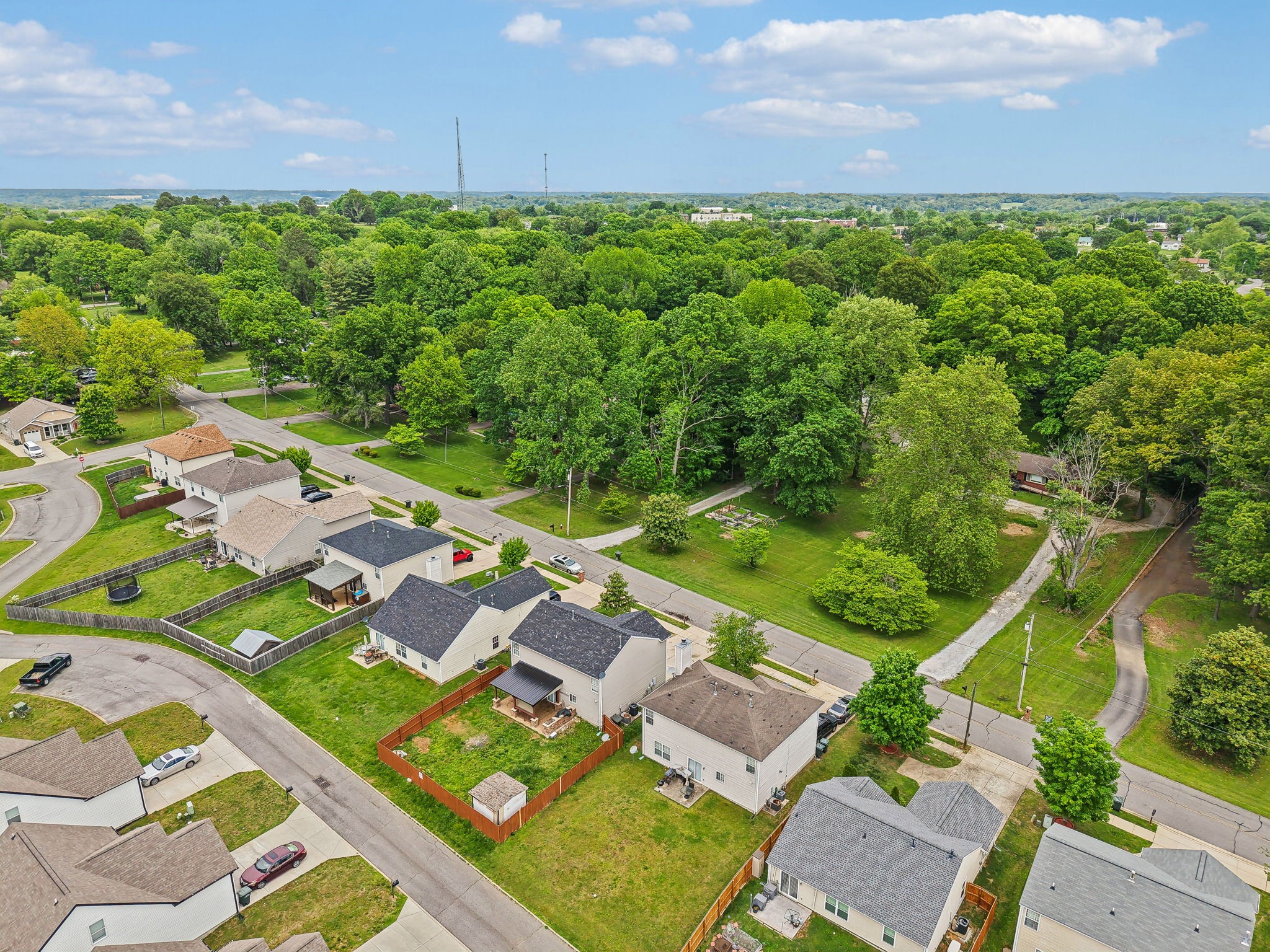 325 Golfview Lane Springfield, TN 37172 - Photo 48 of 51 an aerial view of a house with a garden