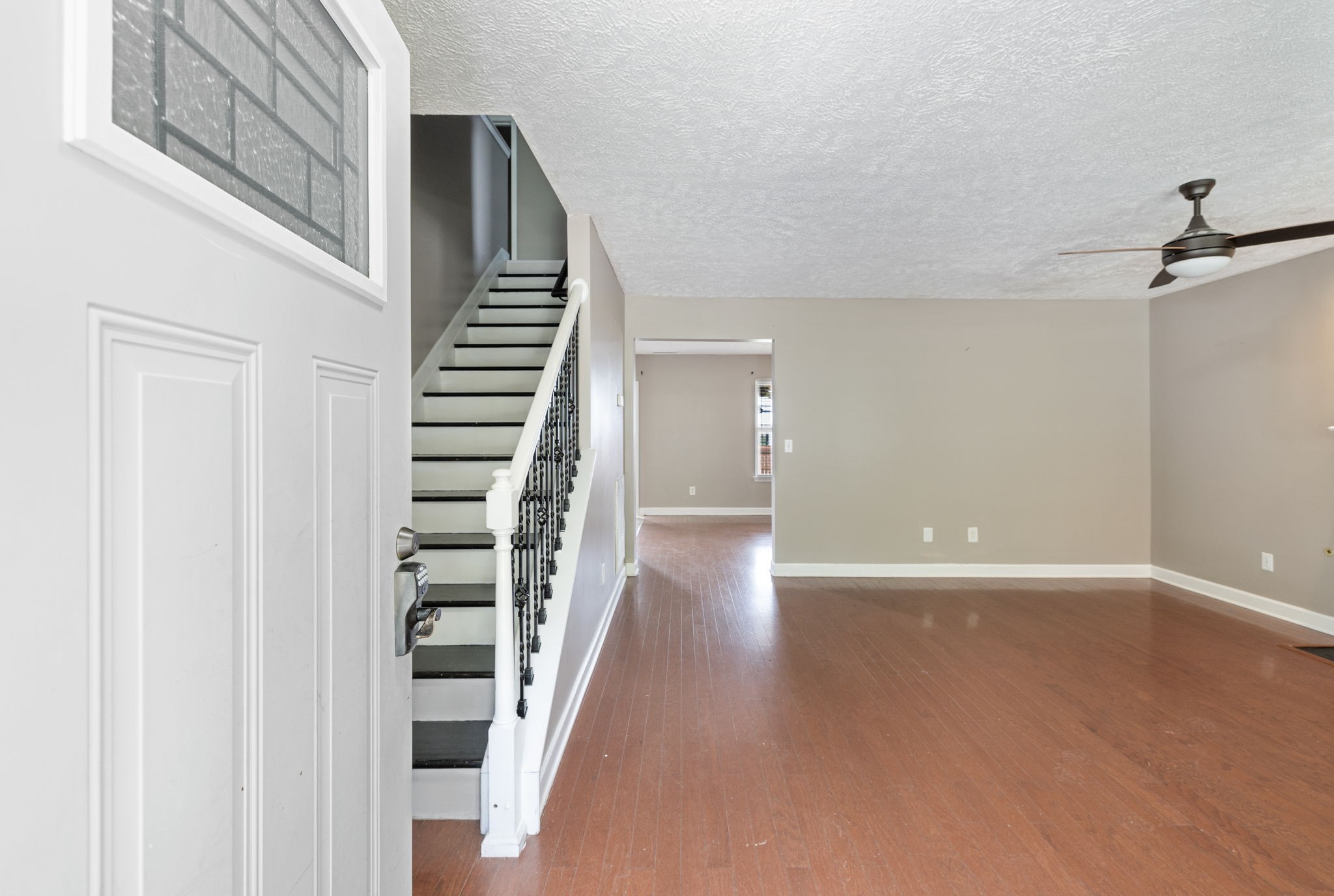 325 Golfview Lane Springfield, TN 37172 - Photo 7 of 51 a view of an entryway with wooden floor