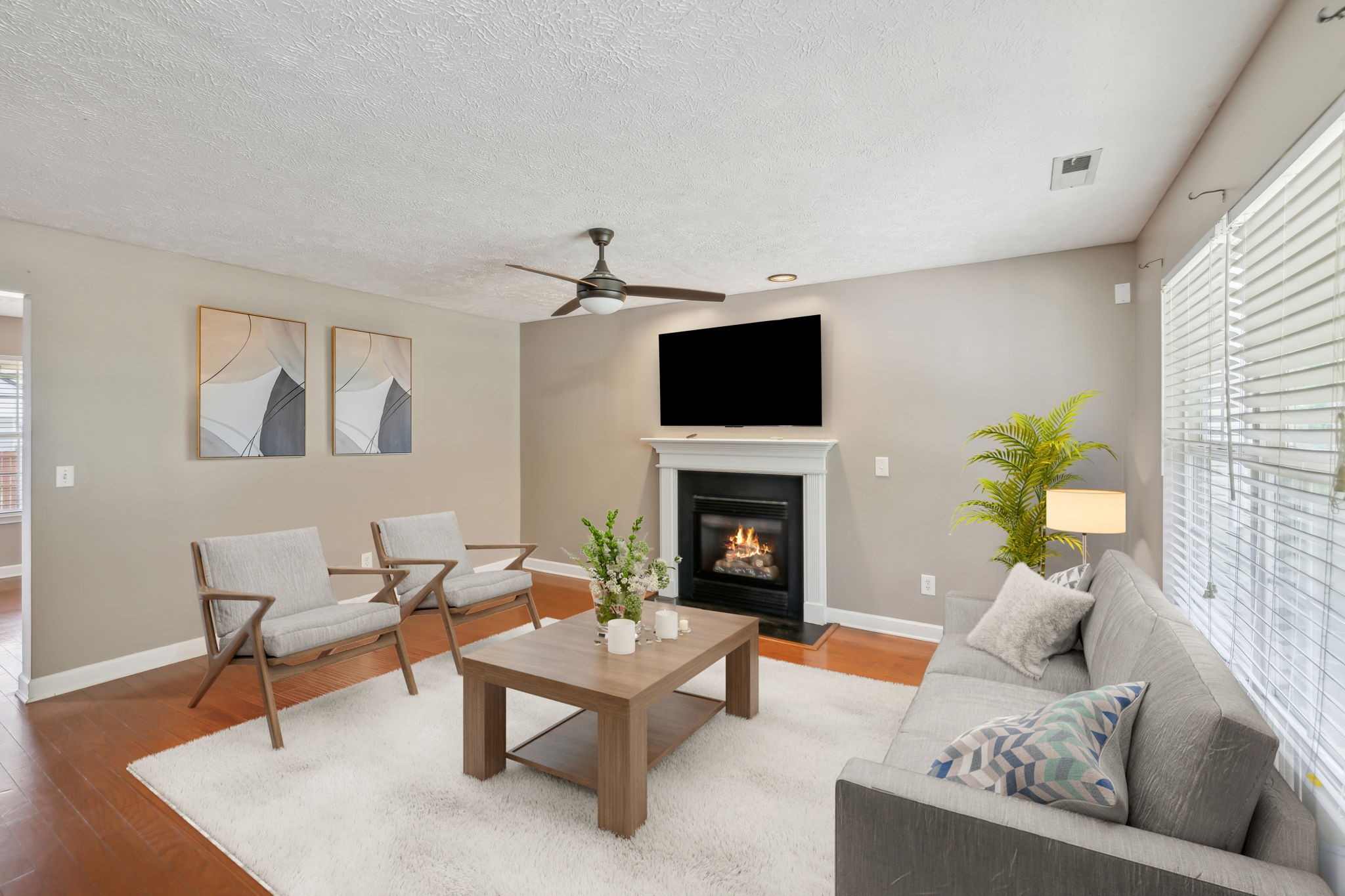 325 Golfview Lane Springfield, TN 37172 - Photo 8 of 51 a living room with furniture and a fireplace