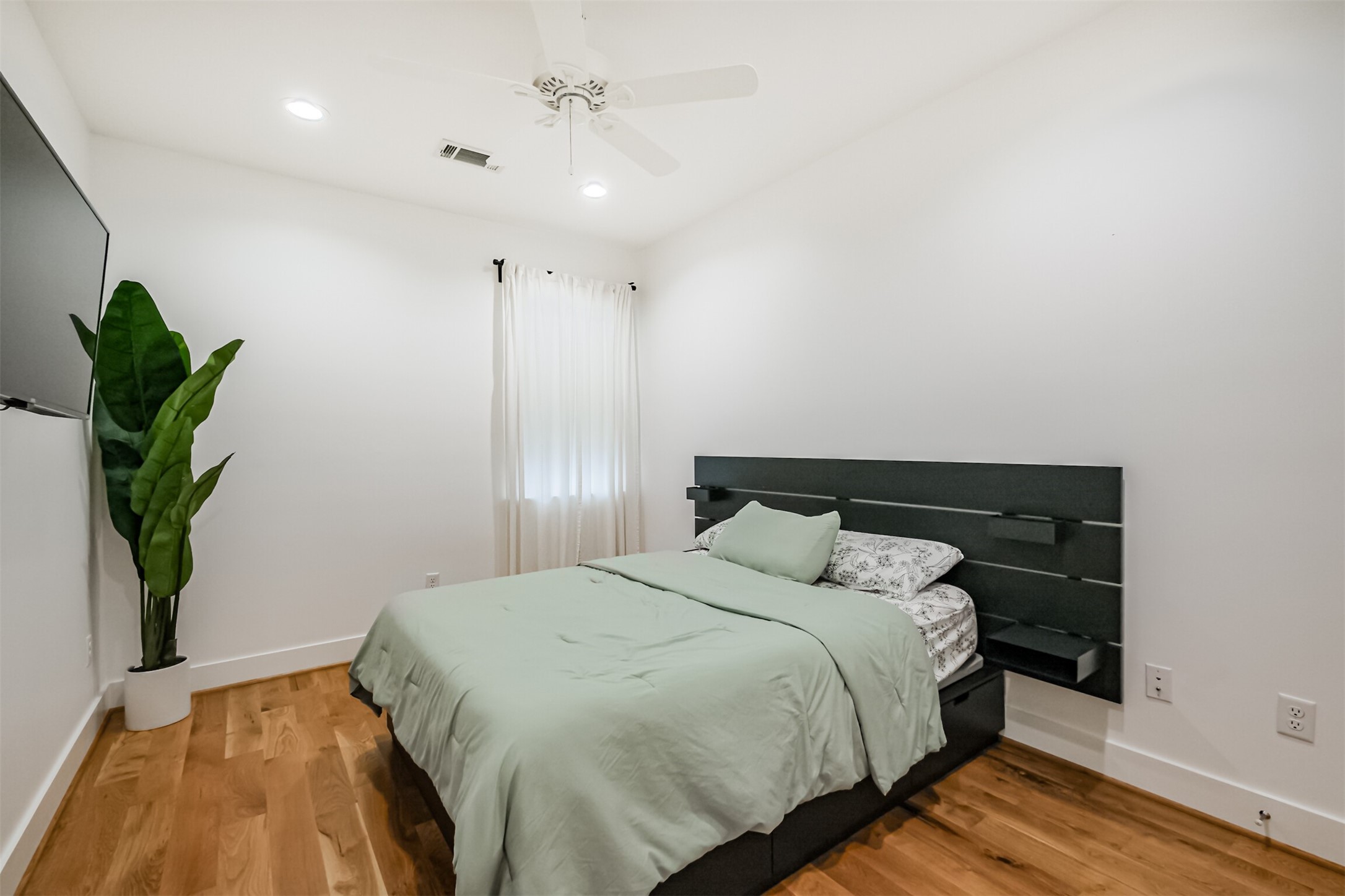 5209 Gano Street Houston, TX 77009 - Photo 25 of 34