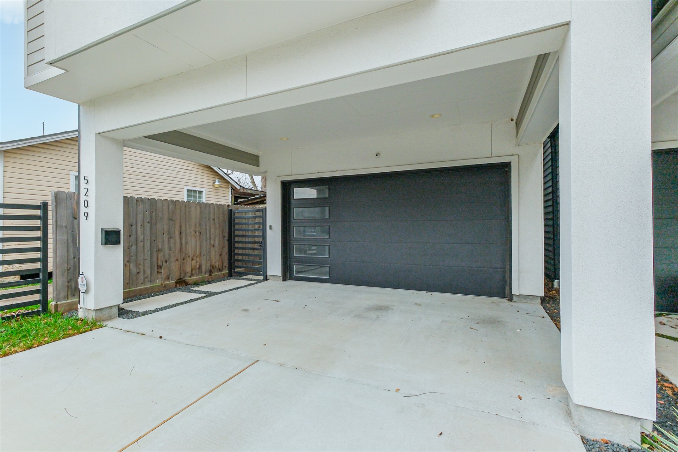 5209 Gano Street Houston, TX 77009 - Photo 30 of 34