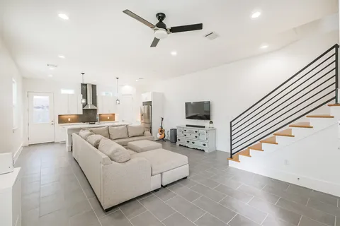 $490,000 | 5209 Gano Street, Houston, TX 77009