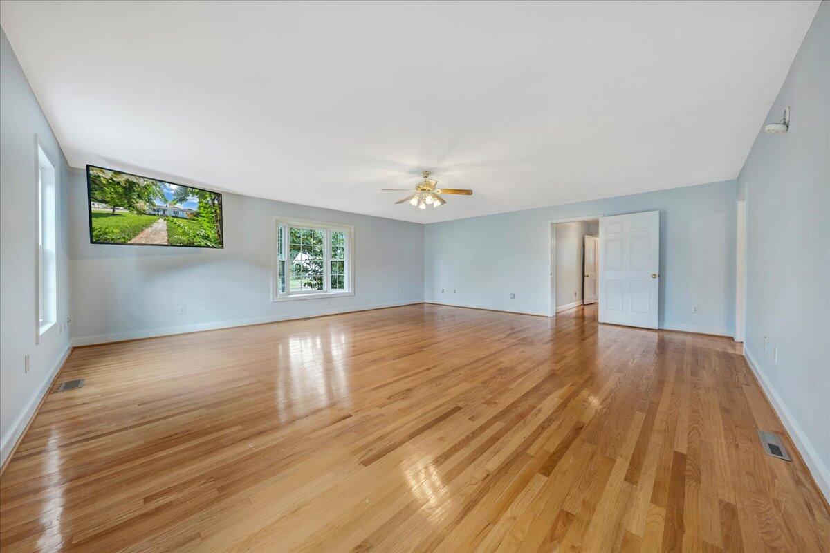 216 Goodwin Avenue Salem, VA 24153 - Photo 16 of 39 21-MIB01467