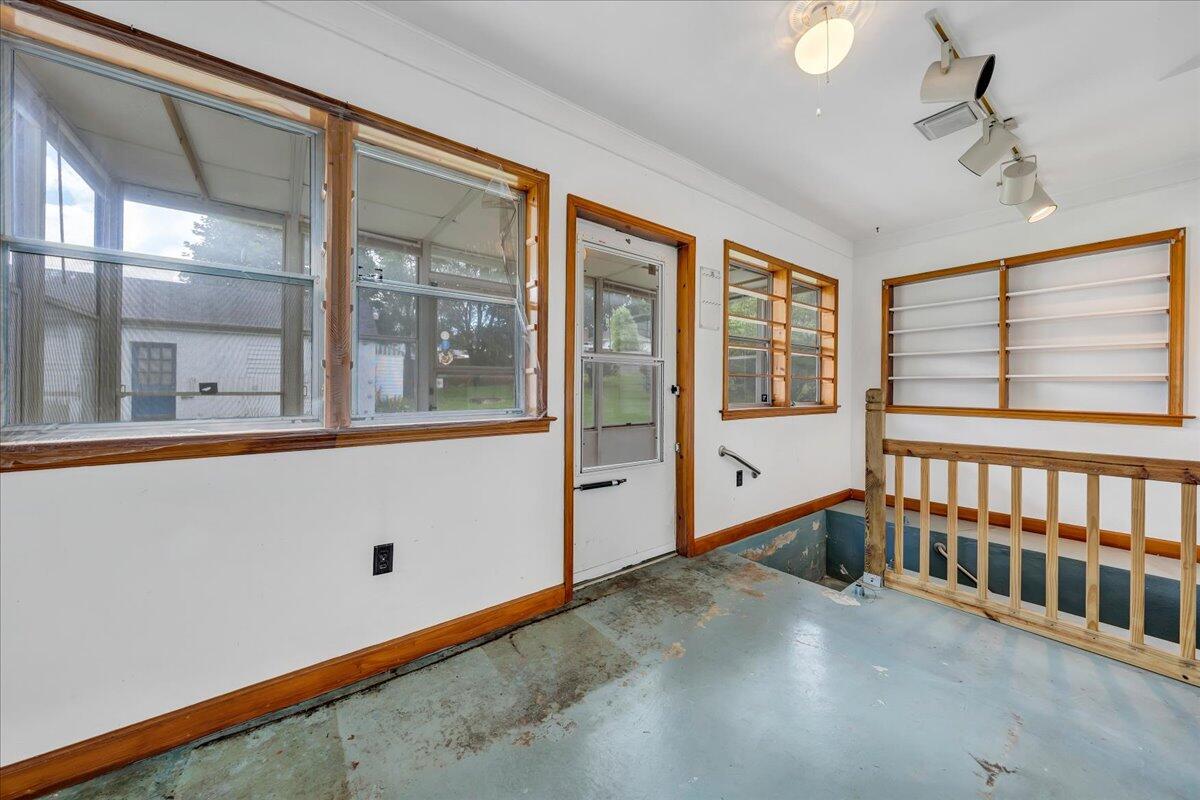 216 Goodwin Avenue Salem, VA 24153 - Photo 20 of 39 25-MIB01482