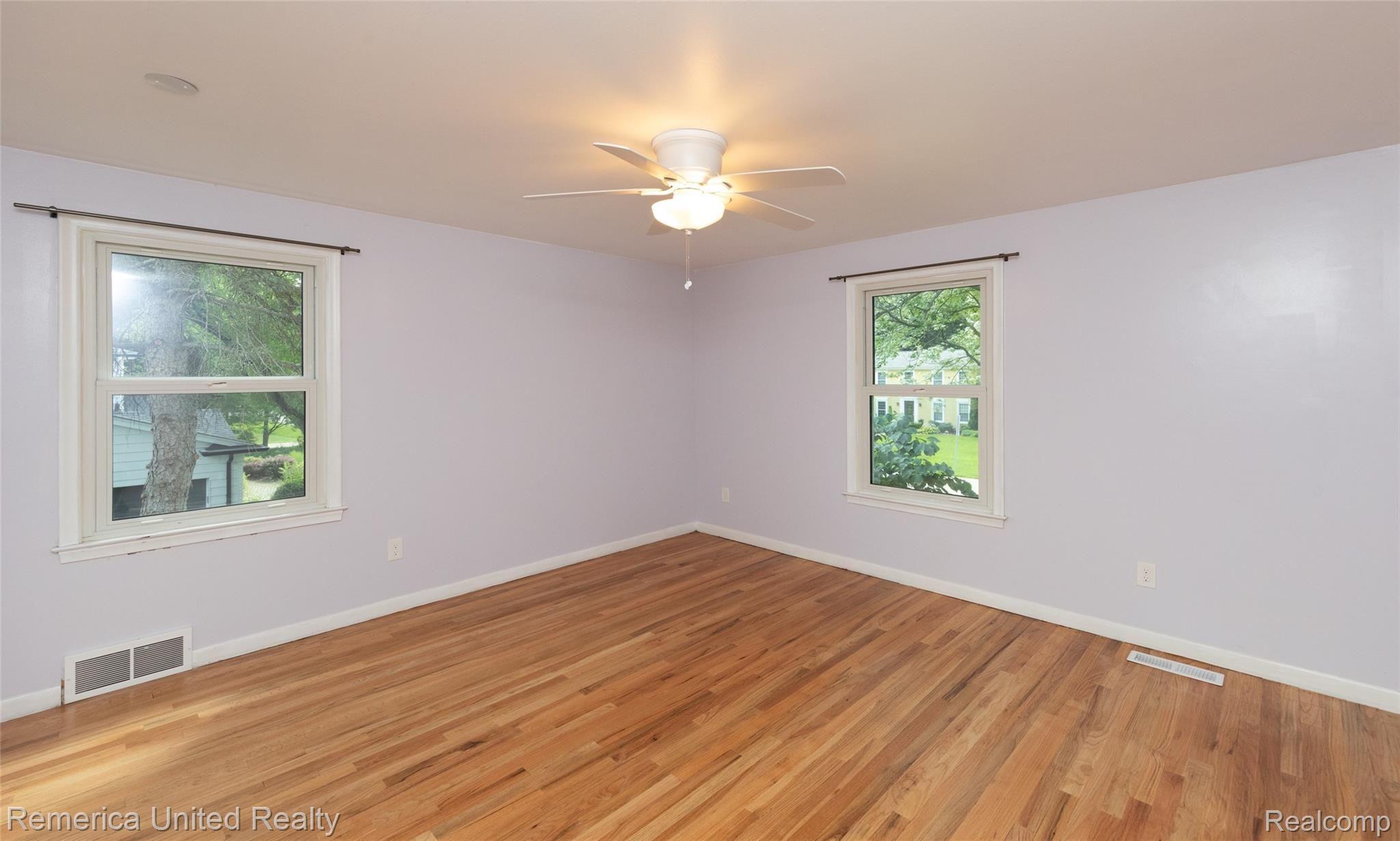 855 Foxhall Road Bloomfield Hills, MI 48304 - Photo 29 of 48 Bedroom #3 with hardwood floors