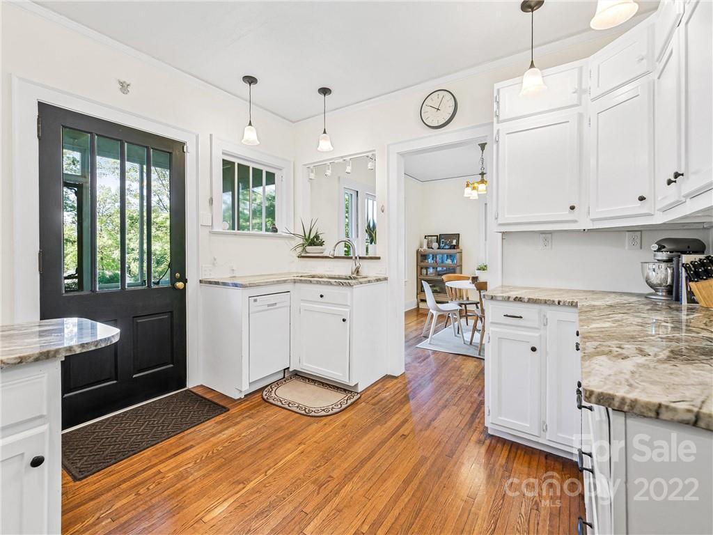 45 Trinity Chapel Road Asheville, NC 28805 - Photo 15 of 41 Gallery Image 15