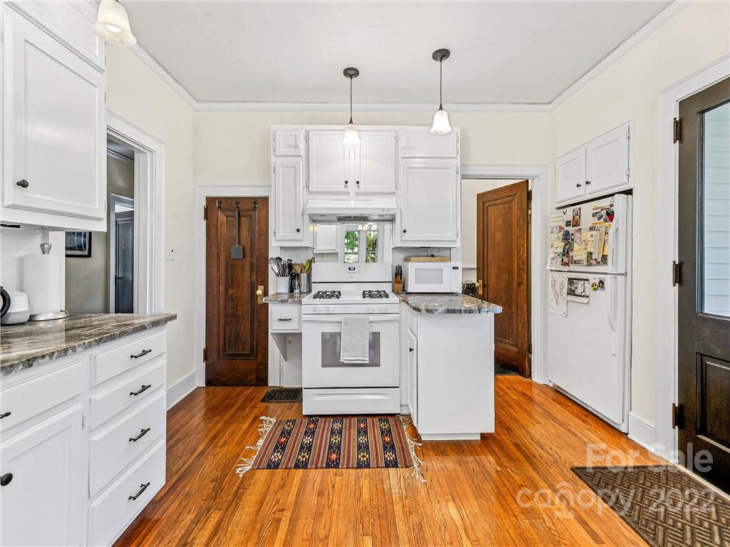45 Trinity Chapel Road Asheville, NC 28805 - Photo 16 of 41 Gallery Image 16