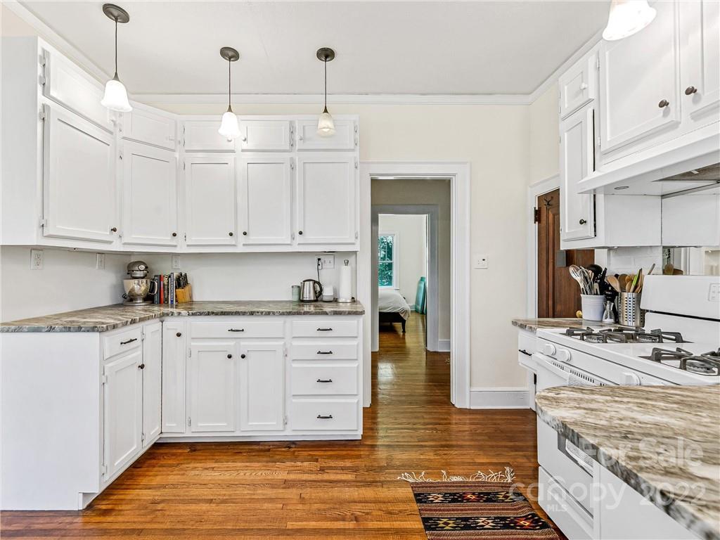 45 Trinity Chapel Road Asheville, NC 28805 - Photo 17 of 41 Gallery Image 17