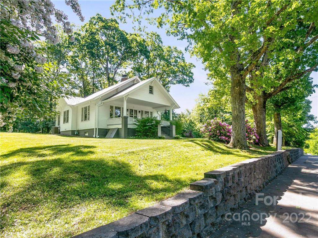 45 Trinity Chapel Road Asheville, NC 28805 - Photo 2 of 41 Gallery Image 2