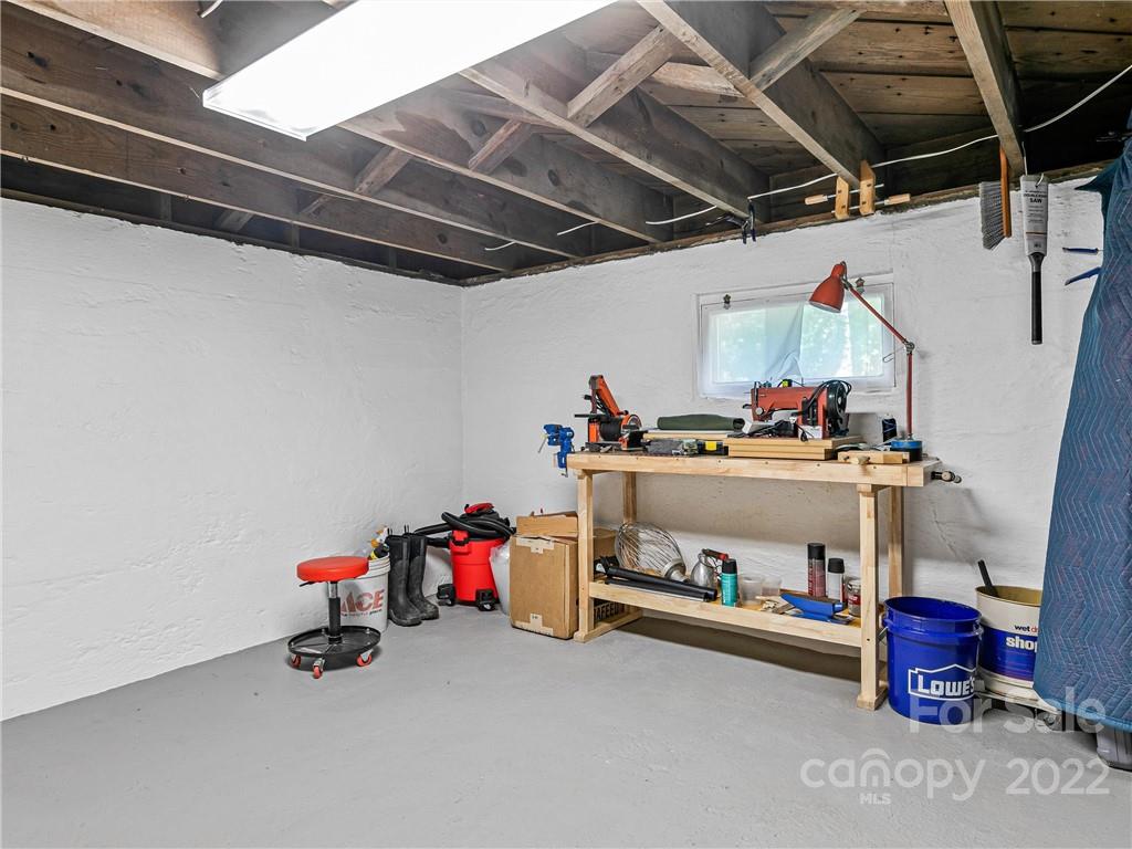 45 Trinity Chapel Road Asheville, NC 28805 - Photo 33 of 41 Gallery Image 33