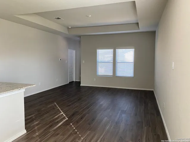 $2,400 | 153 Antelope, San Antonio, TX 78253