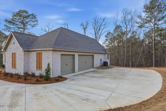 $482,900 | 922 Mullican Road, Florence, MS 39073