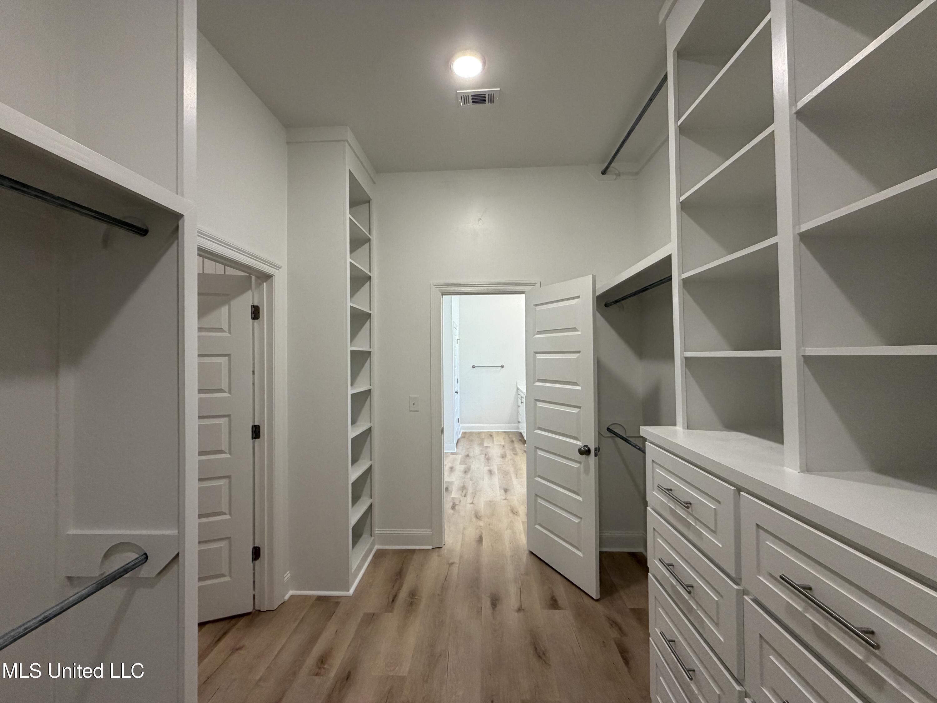 922 Mullican Road Florence, MS 39073 - Photo 31 of 54 IMG_3501(4)