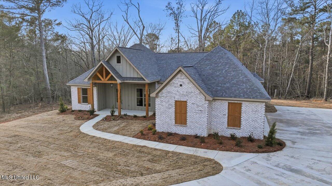 922 Mullican Road Florence, MS 39073 - Photo 46 of 65 46-922 Mullican Rd _ Home Tours MS