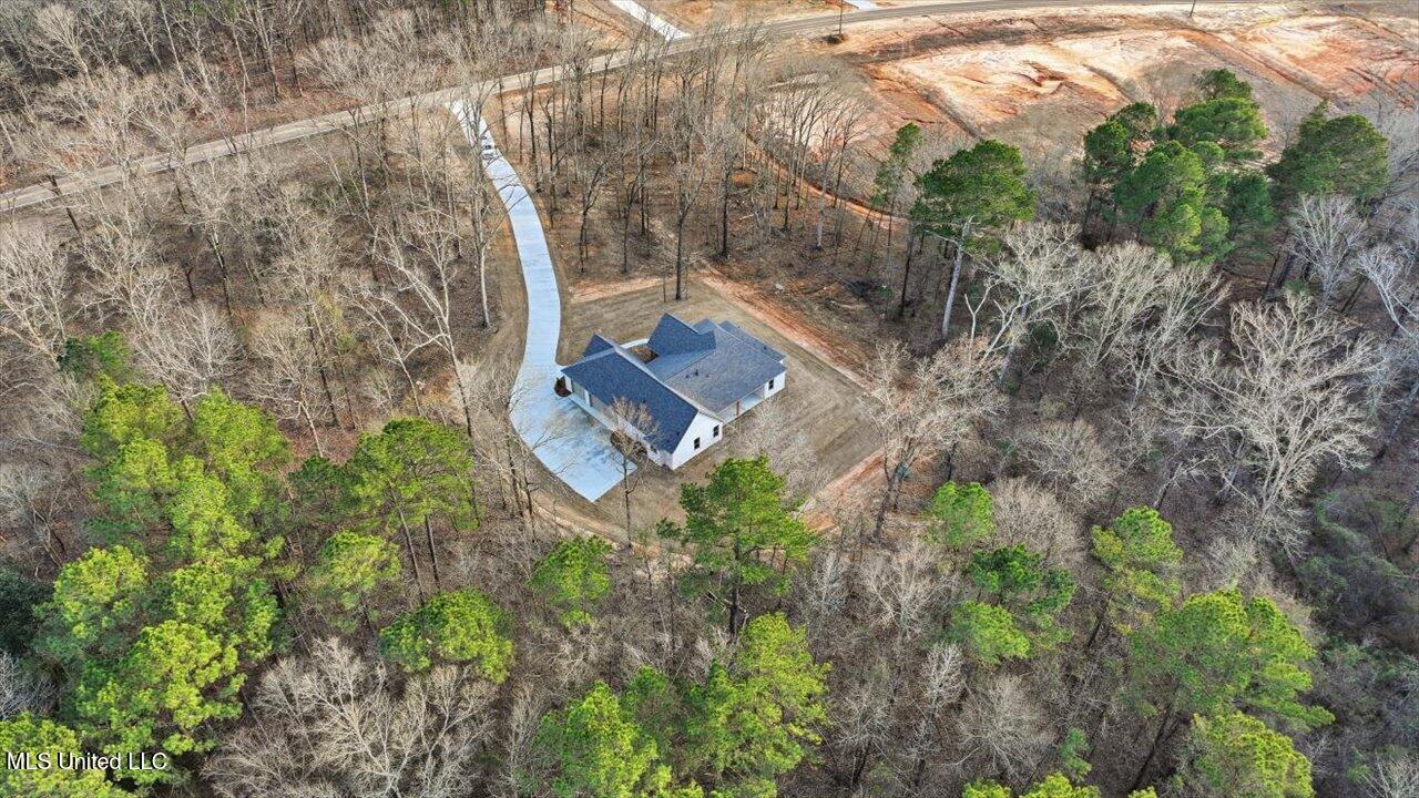 922 Mullican Road Florence, MS 39073 - Photo 60 of 65 60-922 Mullican Rd _ Home Tours MS
