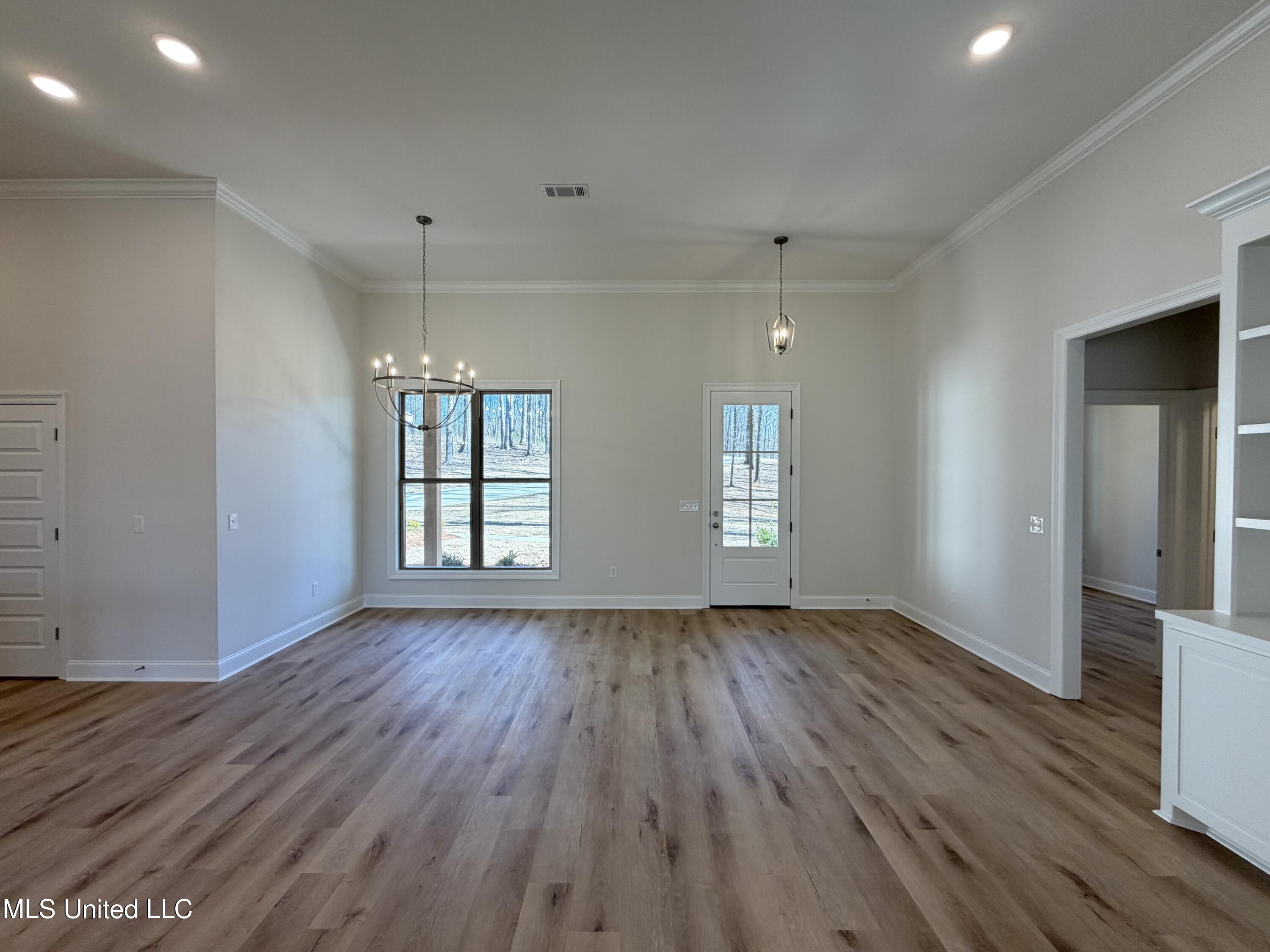 922 Mullican Road Florence, MS 39073 - Photo 8 of 54 IMG_3476(3)