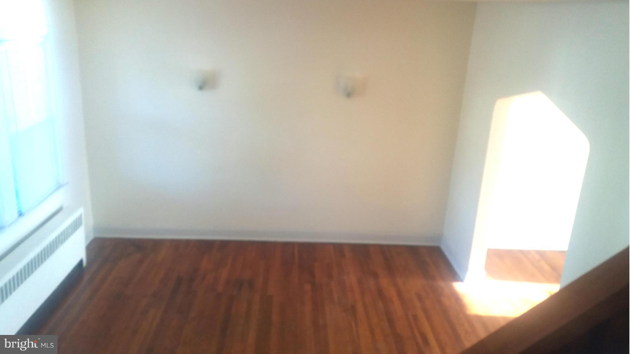 3830 Pall Mall Road Baltimore, MD 21215 - Photo 18 of 28 Living Room