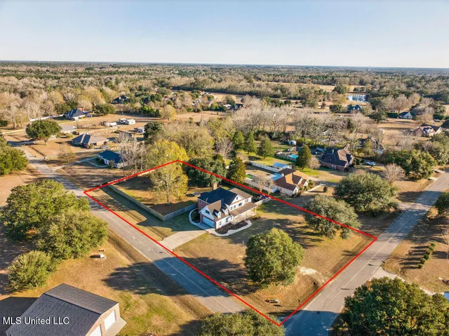 $489,900 | 34 Hidden Hills Drive East, Picayune, MS 39466