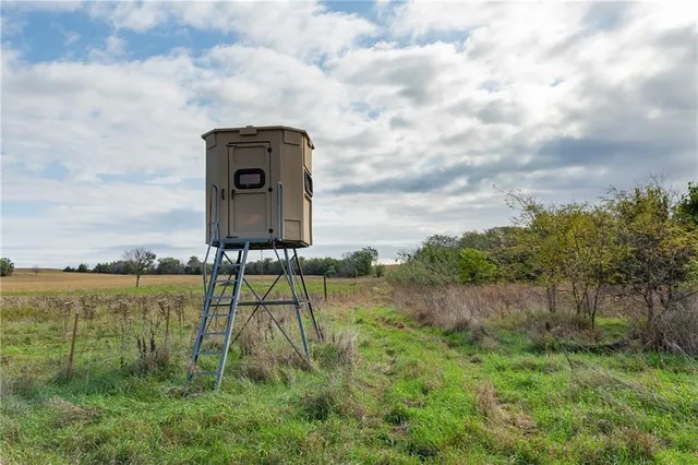 $1,874,100 | 0 Southeast Virginia Road, Kincaid, KS 66039